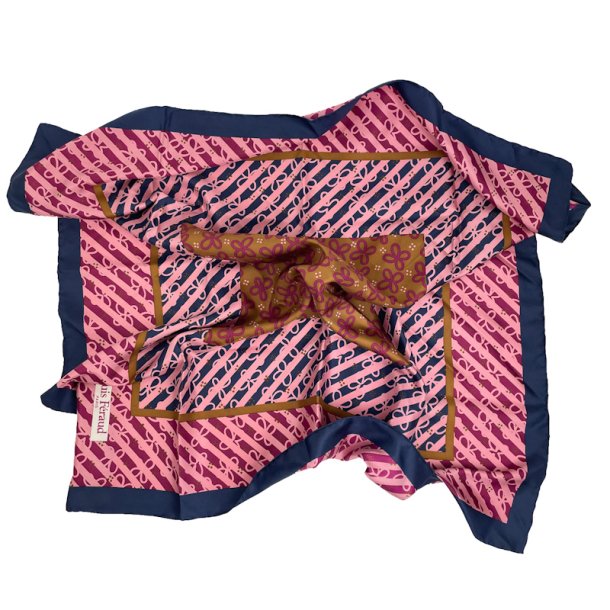 Louis F�raud pink retro t�rkl�de