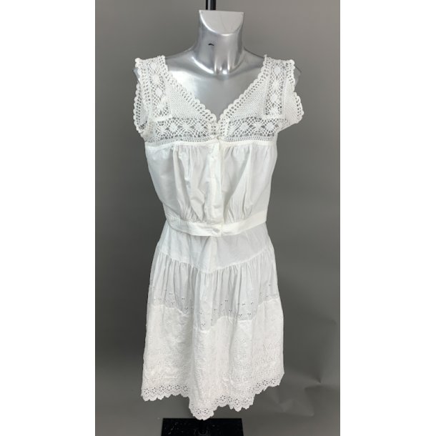 Kniplet antik livstykke