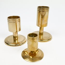 Tre gyldne retro messing lysestager