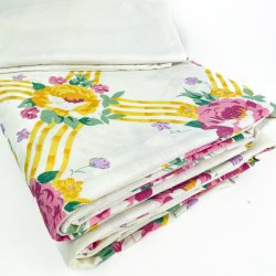 To st vintage sengetj med blomster