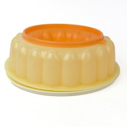 Retro Tupperware Puddingform in Gelb und Orange