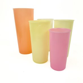 Fem retro Tupperware krus