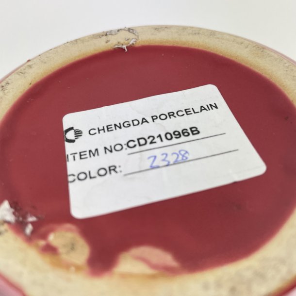 Roter Retro Blumentopf