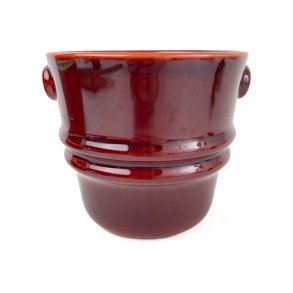 Roter Retro Blumentopf