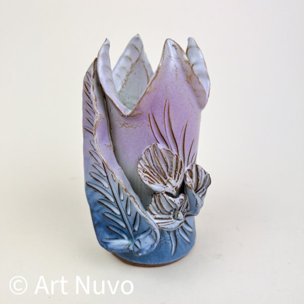 Dekorativ blomstret retro keramikvase