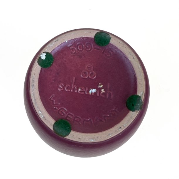 Elegant bordeaux vintage Scheurich vase