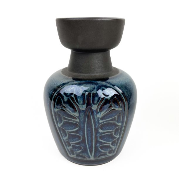 Smuk bl� S�holm vase � Einar Johansen 3325