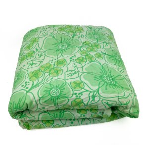 Gr�nt blomstret retro vatt�ppe
