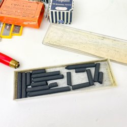 Vintage kunstmaterialer til blyanttegning
