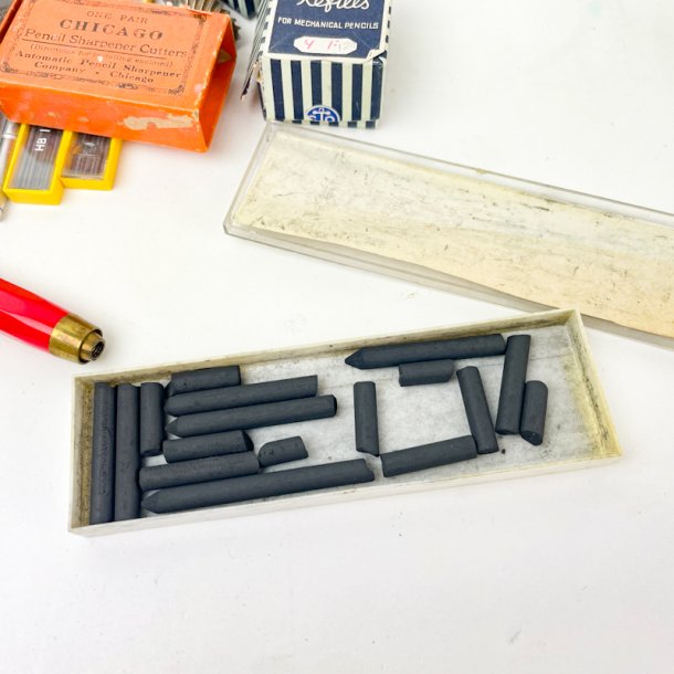 Vintage kunstmaterialer til blyanttegning