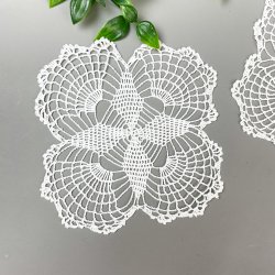 To hklede vintage flakoner