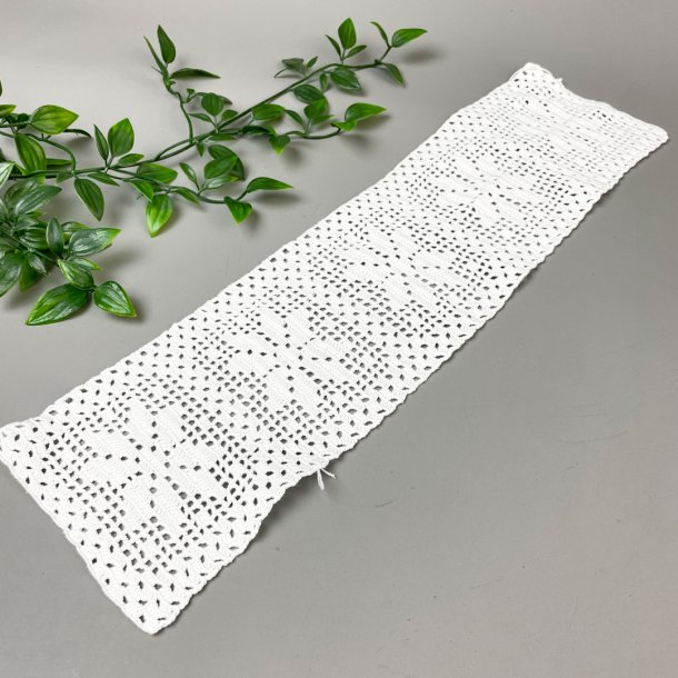 Et stykke hklet mellemvrk - 40 cm 