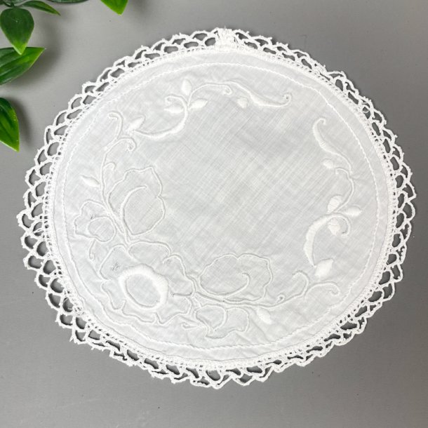 Broderet hvid vintage flakon