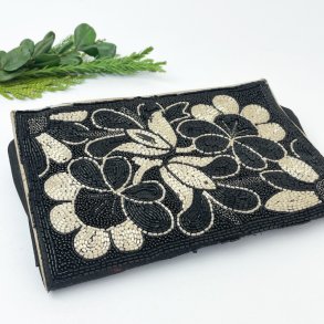Schwarze Vintage-Clutch mit Perlenstickerei