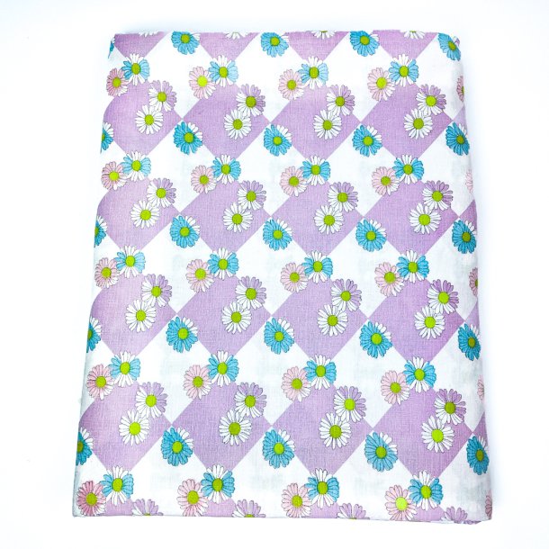 Vintage sengest i lilla og pastelfarver