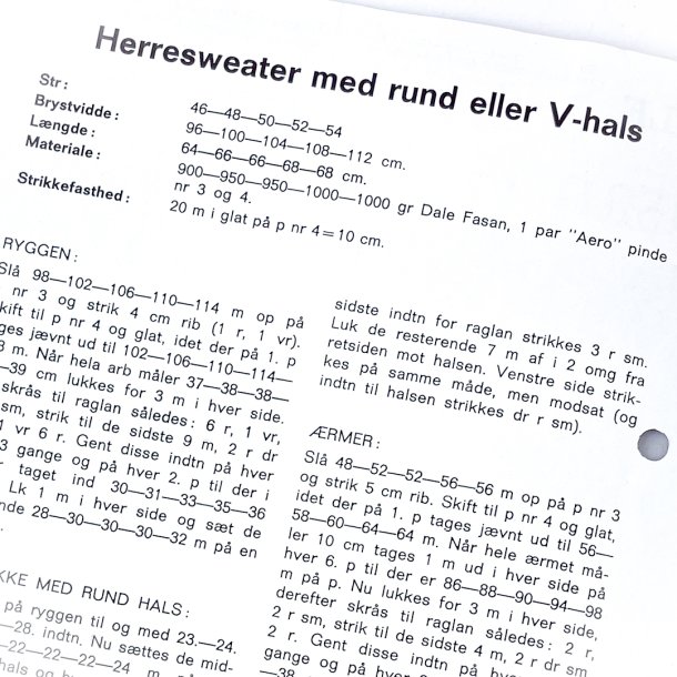 Vintage strikkeopskrift fra 1960'erne  sweaters og hklet slips