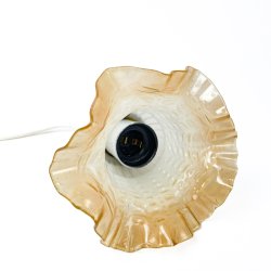 Kleine bernsteinfarbene Vintage-Glaspendelleuchte.