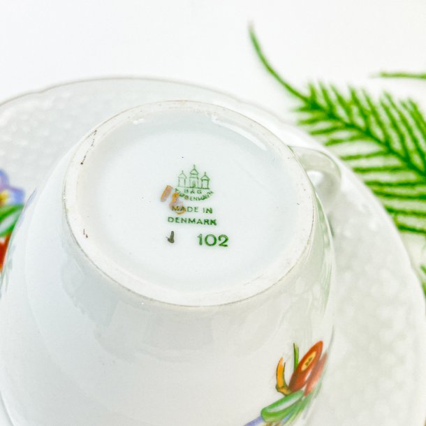 Kaffeetasse  Balder (Hagebutte), B&G Nr. 102