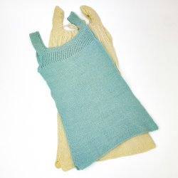  Zwei Vintage-Unterhemden aus Wolle, ca. Gre 68 Jahre