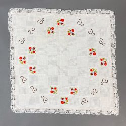 Vintage lysedug med sm� broderede blomster