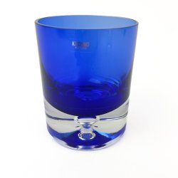 Groes kobaltblaues Rockglas aus Kristall.