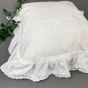 Vintage Babykissenbezug mit Rschenrand.