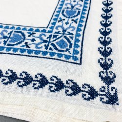 Vintage lysedug med bl� broderi