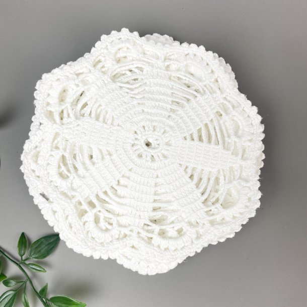 Tolv hklede hvide mellemlgsservietter