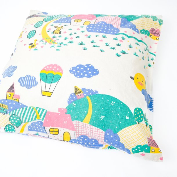 Babypudebetr�k med pastelfarvet eventyrmotiv