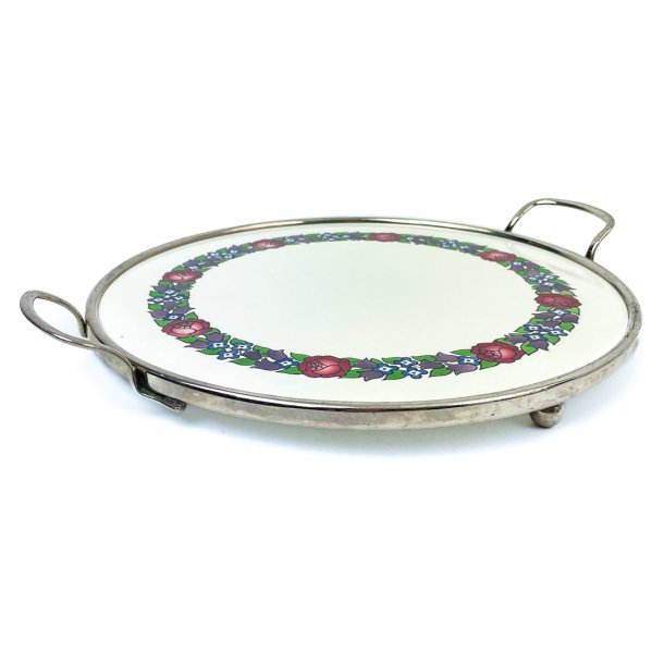 Fayence-Servierplatte mit Blumenkranz