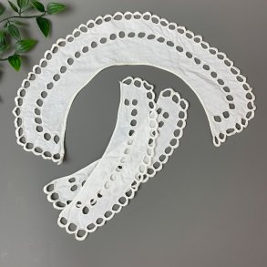 Broderet vintage krave og manchetter 