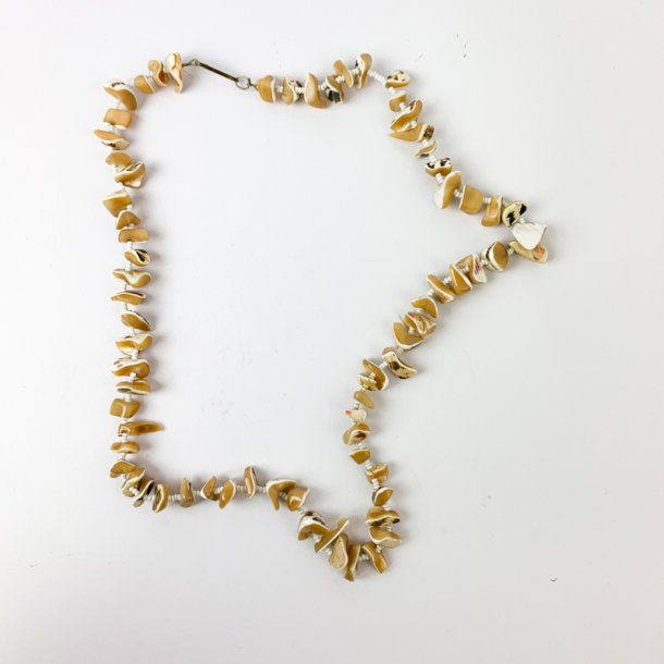 Flerfarvet naturperle-halskde