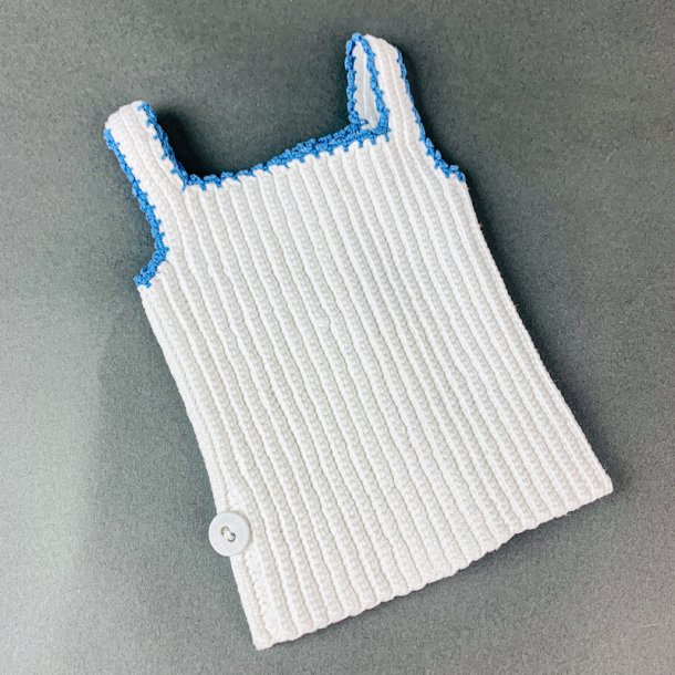 Strikket vintage undertrje til dukke