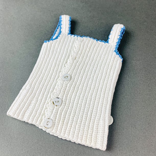 Strikket vintage undertrje til dukke