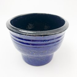 Dunkelblauer Keramik-Blumentopfbertopf