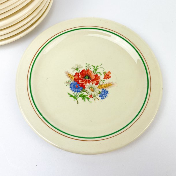 Dessertteller mit Wildblumenmotiv