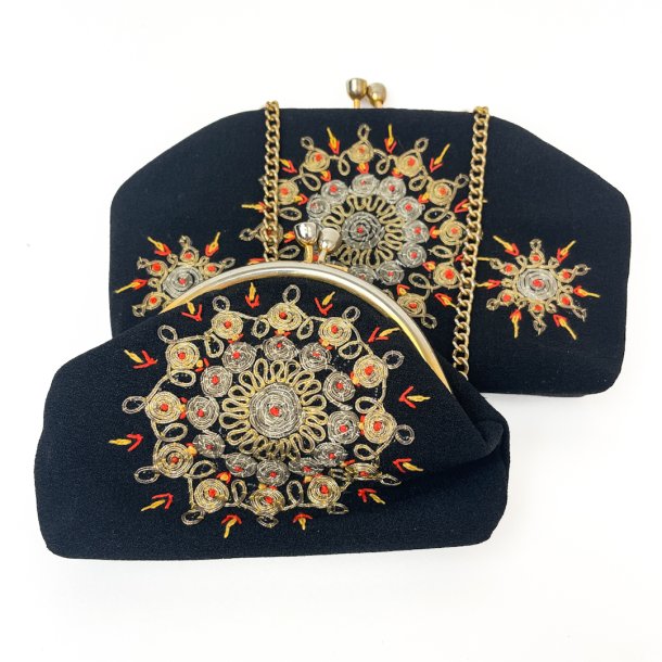 Vintage aftentaske med pung og broderi i guld og rd