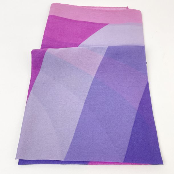 Lilla og pink chiffontrklde