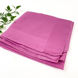 Klassisches pink Vintage-Tuch.  