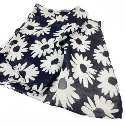 Langer, dunkelblauer Chiffon-Schal.   