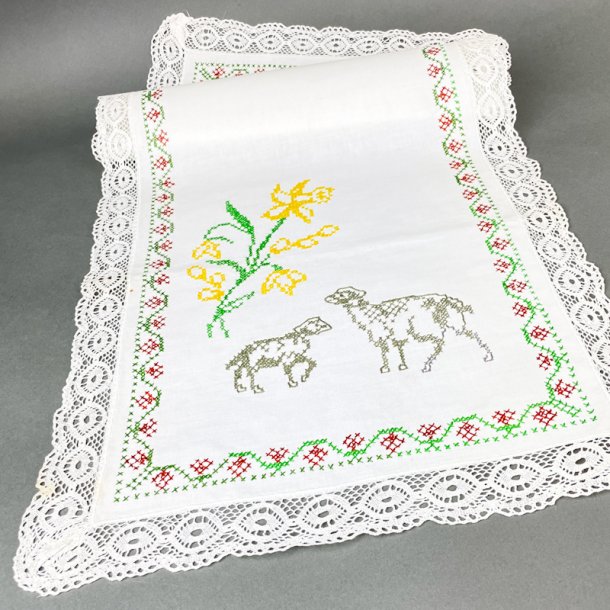 Vintage bordlber med broderede lam