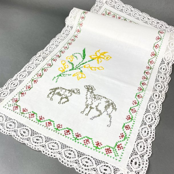 Vintage bordlber med broderede lam