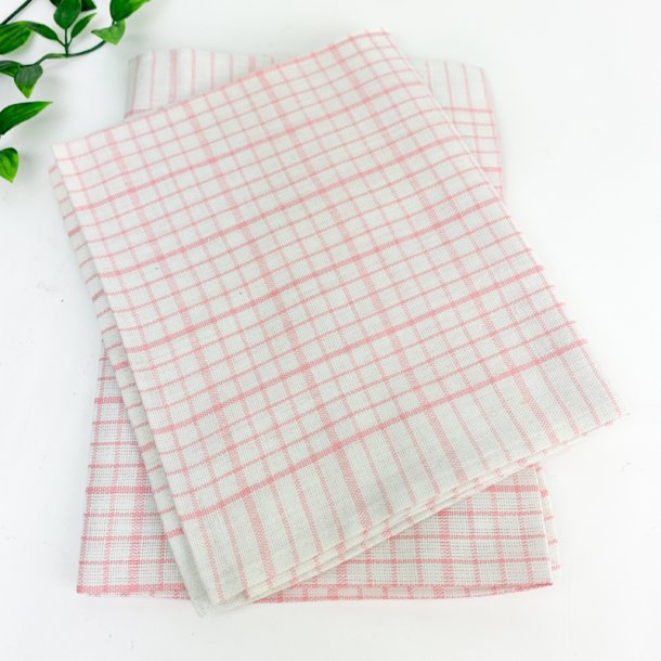 To rosa retro viskestykker