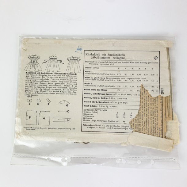 Vintage kjolem�nster str 2 �r