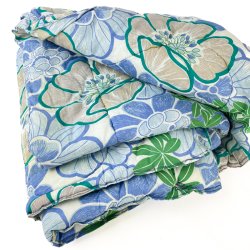 Blomstret bl�t retro vatt�ppe