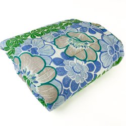 Blomstret bl�t retro vatt�ppe