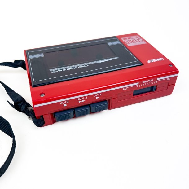 R�d Unisef retro Walkman