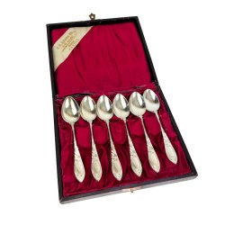 Seks vintage teskeer s�lvplet �ske